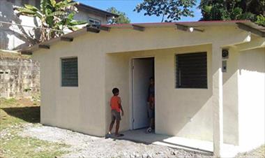 /vidasocial/33-familias-beneficiadas-con-viviendas-de-miviot/38813.html