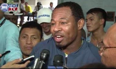 /deportes/sugar-shane-mosley-esta-entrenando-en-el-gimnasio-de-curundu-en-panama/21759.html