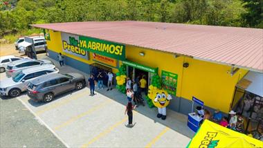 /vidasocial/grupo-rey-llega-a-todo-panama-con-nuevo-mr-precio-en-meteti/106689.html