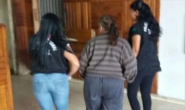 /vidasocial/es-aprehendida-la-madre-del-sospechoso-de-homicidio-de-docente-en-chiriqui/37827.html