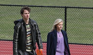 /cine/chlo-grace-moretz-y-ansel-elgort-protagonizan-el-trailer-de-november-criminals-/64337.html