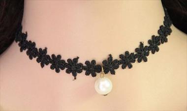 /spotfashion/el-origen-clasista-de-las-gargantillas/53785.html