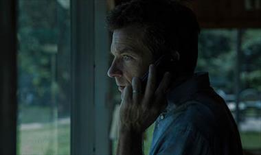 /cine/-ozrak-jason-bateman-y-laura-linney-protagonizan-el-trailer-de-la-nueva-serie-de-netflix/52421.html