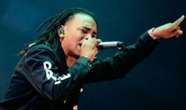 /musica/ozuna-se-bajo-del-bus-con-su-mama-tremendo-regalo-/85146.html