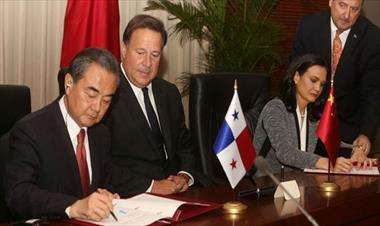 /vidasocial/panama-y-china-firman-acuerdo-bilateral/64076.html