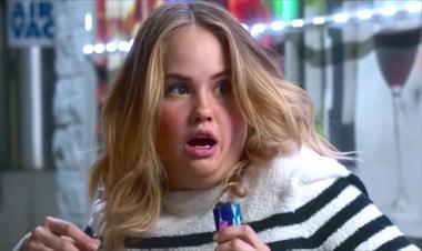 /cine/personas-piden-a-netflix-cancelar-insatiable-/79723.html