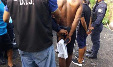 /vidasocial/pn-detiene-a-tres-personas-y-decomisa-armas-en-kuna-nega/59389.html