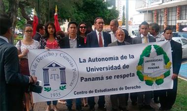 /vidasocial/universidad-de-panama-pide-que-se-investigue-supuesta-violacion-a-la-autonomia-universitaria/56721.html