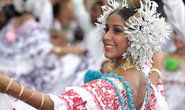 /vidasocial/martes-carnaval-dia-de-la-pollera/13295.html