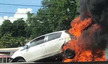 /vidasocial/una-persona-herida-en-la-via-tocumen-luego-de-colision-contra-poste/51222.html