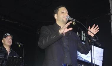 /musica/manuel-corredera-nos-presenta-su-disco-sobrevivi-por-todo-lo-alto/16480.html