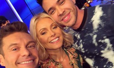 /vidasocial/ryan-seacrest-aprende-a-bailar-bachata-junto-a-prince-royce/50357.html