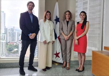 /vidasocial/promtur-panama-la-autoridad-de-turismo-de-panama-y-visa-colaboraran-para-impulsar-el-sector-turismo-en-el-pais/105651.html