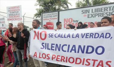 /vidasocial/en-medida-de-protestas-empleados-de-panama-america-salieron-en-contra-de-la-investigacion-del-mp/55338.html