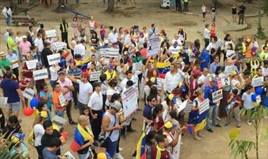 /vidasocial/venezolanos-protestan-en-panama-contra-el-gobierno-de-nicolas-maduro/48279.html
