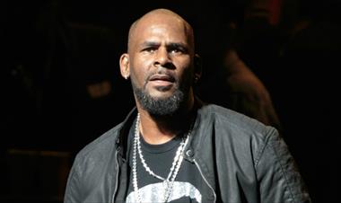 /vidasocial/acusan-a-r-kelly-de-controlar-mujeres-para-un-culto-religioso-/57815.html
