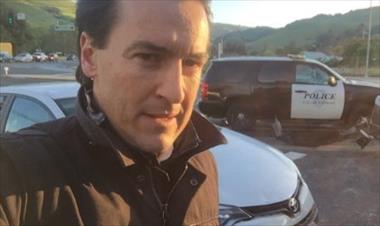 /vidasocial/reportero-casi-muere-atropellado-en-transmision-en-vivo/30767.html