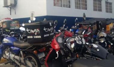 /vidasocial/policia-nacional-retiene-motos-en-brisas-del-golf/52146.html