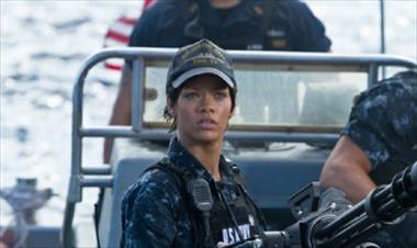 /cine/trailer-de-battleship-la-batalla-por-la-tierra-comienza-en-el-mar/13640.html