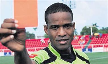 /deportes/roberto-moreno-es-uno-de-los-52-arbitros-preseleccionados-para-brasil-2014/14145.html