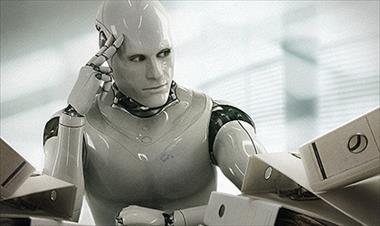 /zonadigital/bill-gates-cree-que-si-un-robot-puede-trabajar-tambien-puede-pagar-sus-impuestos/42433.html