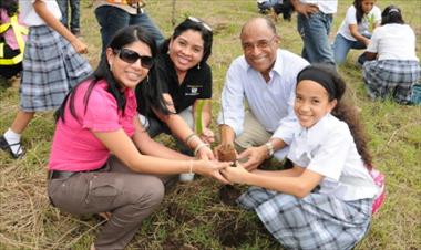 /vidasocial/gcp-y-parque-logistico-panama-culminan-a-su-plan-de-reforestacion/15955.html