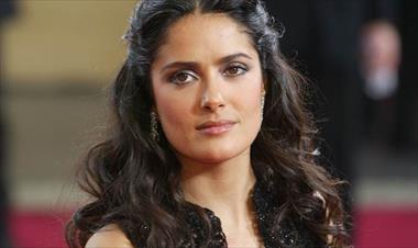 /vidasocial/salma-hayek-presume-sus-canas-en-las-redes-sociales/63826.html