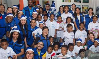 /zonadigital/samsung-organiza-en-panama-su-navidad-azul-/84494.html