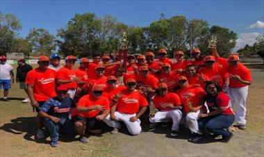 /deportes/tricampeonato-para-los-santos/76045.html