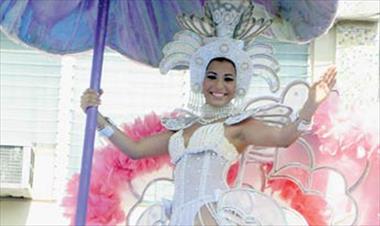 /vidasocial/sara-bello-se-prepara-para-celebrar-los-10-anos-de-su-coronacion/34295.html