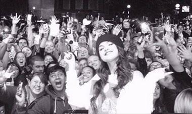 /vidasocial/de-vuelta-en-instagram-selena-gomez/36689.html