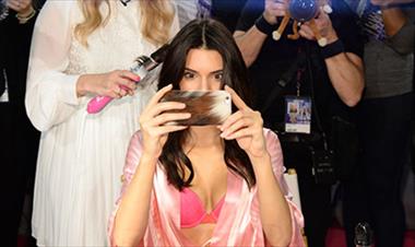 /spotfashion/tipos-de-personas-que-se-toman-selfies-/39733.html