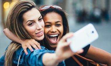 /vidasocial/tomarse-selfies-ayuda-a-perder-peso/46451.html