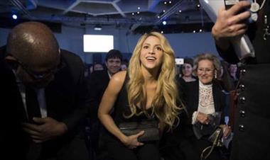 /vidasocial/shakira-recibio-un-premio-por-parte-del-foro-economico-mundial-de-davos/39777.html