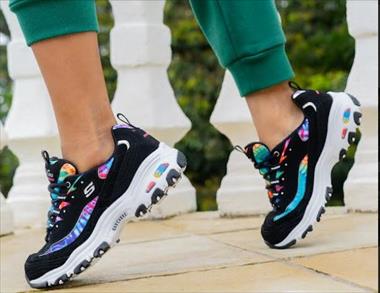 póngase en fila Entretenimiento Ortografía Obsequia comodidad y estilo en estas fiestas de fin de año con Skechers |  LatinOL.com SpotFASHION