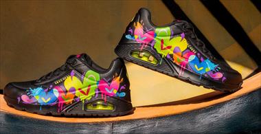 /spotfashion/skechers-presenta-su-colaboracion-con-el-artista-jason-naylor/106796.html