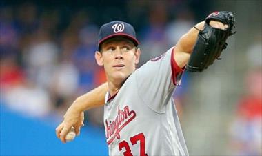 /deportes/stephen-strasburg-sigue-sin-lanzar-todavia/34542.html