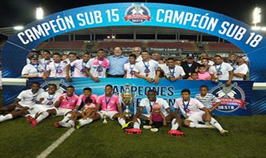 /deportes/escuela-profesional-isabel-herrera-de-obaldia-y-el-instituto-comercial-panama-se-llevan-la-copa-presidente/35405.html