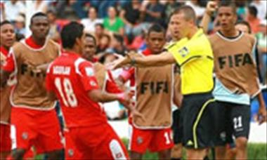/deportes/adidas-apoya-a-la-sub-17-de-panama/10011.html