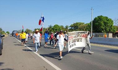 /vidasocial/transportistas-iniciaron-una-caminata-desde-vigui-hasta-la-ciudad-de-panama/46841.html