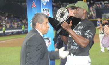 /deportes/el-tecnico-panameno-roberto-kelly-dio-de-que-hablar/82044.html