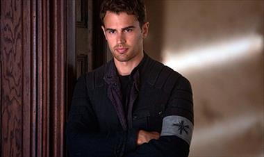 /cine/theo-james-tampoco-seguira-adelante-con-divergente-/38135.html