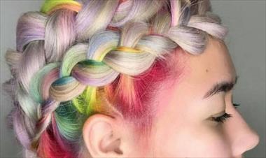 /spotfashion/la-tendencia-rainbowroots-que-llena-de-color-al-cabello/46637.html
