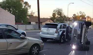 /zonadigital/uber-suspende-pruebas-con-vehiculos-autonomos-tras-otro-accidente/46149.html