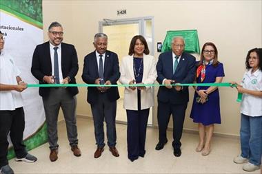 /zonadigital/la-utp-presenta-los-laboratorios-que-laboratorio-de-investigaciones-en-biociencias-biotecnologia-y-ciencias-aplicadas/106278.html