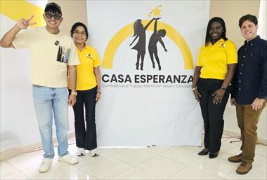 /vidasocial/compromiso-en-accion-wendy-s-y-la-iniciativa-juntos-por-panama-benefician-a-ninos-de-casa-esperanza/106922.html