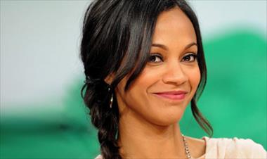 /vidasocial/zoe-saldana-se-siente-afortunada-de-llevar-su-carrera-y-su-familia-al-mismi-tiempo/48126.html