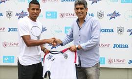 Panameo Sergio Moreno uno de los mejores en el ftbol Peruano