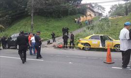 Detienen vehculo sospechoso y consiguen un arma de fuego y un cuchillo