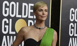 Charlize Theron busca el amor en Tinder